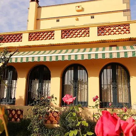 Casa Tapiolas Borrassá Buitenkant foto